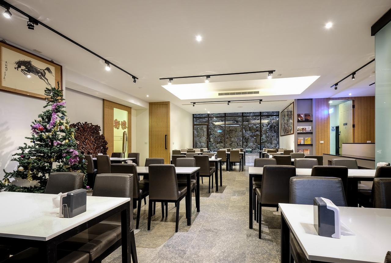 Country Garden Hotel Chiayi City Exterior photo
