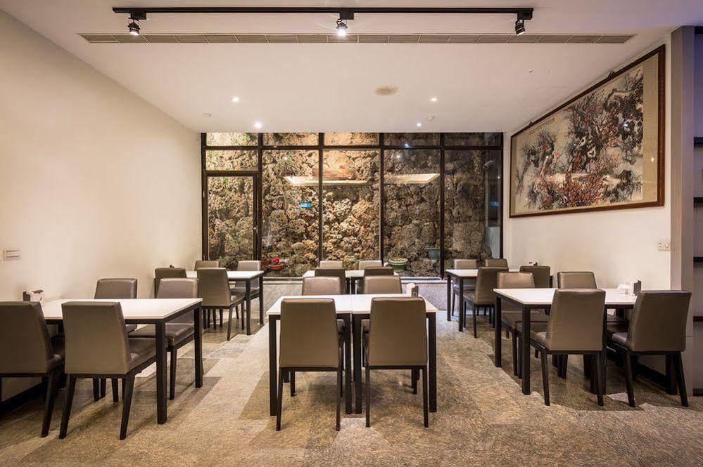 Country Garden Hotel Chiayi City Exterior photo