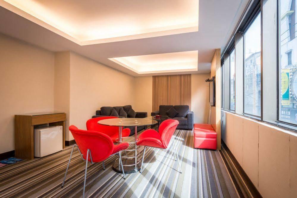 Country Garden Hotel Chiayi City Exterior photo
